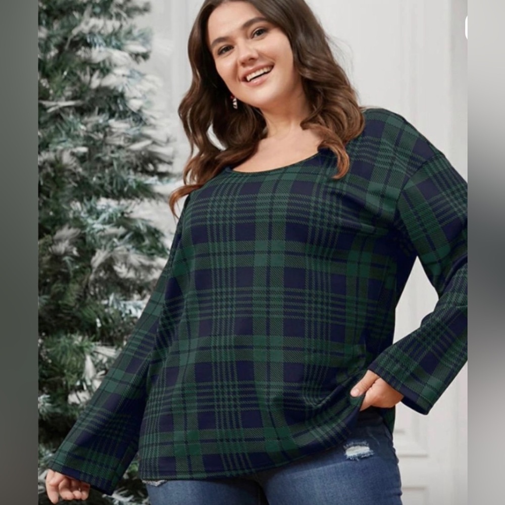 NWT Bloomchic Plaid Green and Blue Women's Top size 22/24 🍂🍃 BC BAG 04